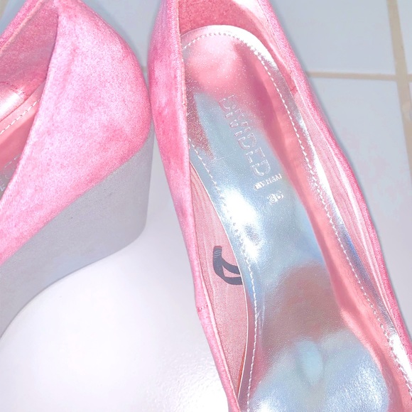 Divided “vintage” wedges - size 5.5/6 - Picture 2 of 3